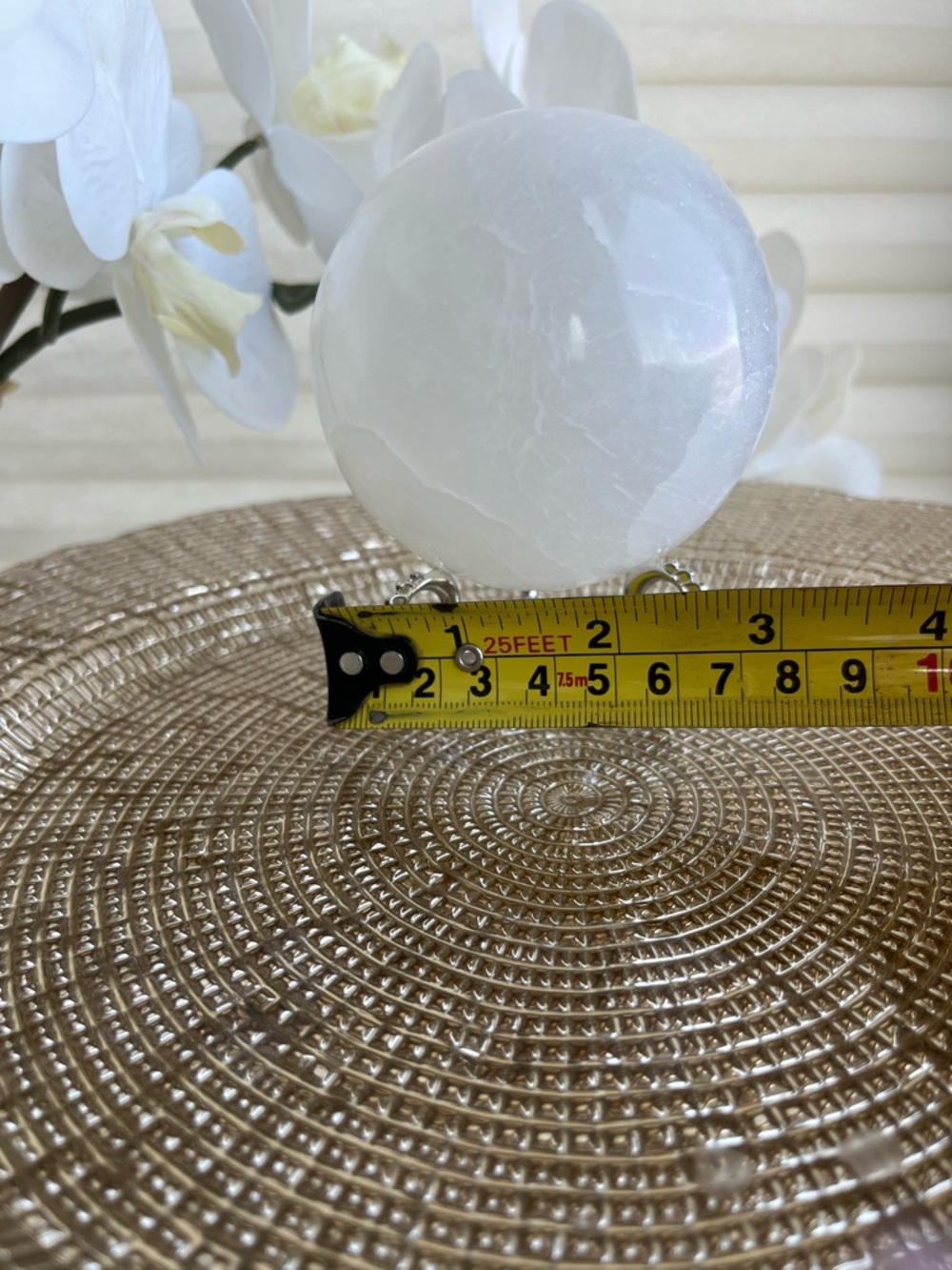 Selenite Sphere + Stand - Picture 7 of 7
